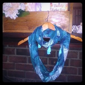 Teal scarf, infinity